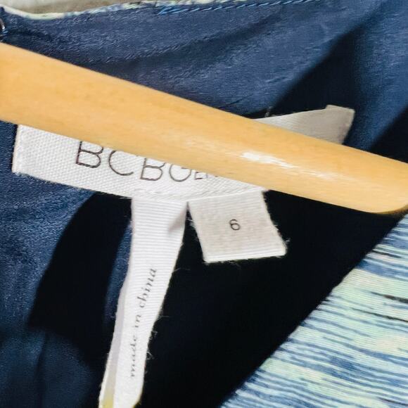 NEW! BCBGeneration Deep V Romper Long Sleeve Semi Sheer Light - 6 - Picture 4 of 7